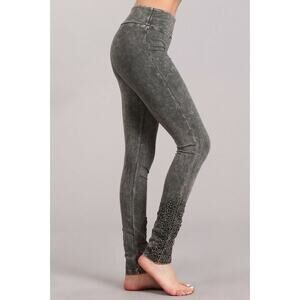 Chatoyant Crochet Lace Leggings Taupe Gray Medium